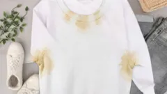 Lass weiß weiß sein: eine einfache Methode, um gelbe Flecken aus der Kleidung zu entfernen